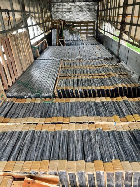 kính chống cháy EI90 phút